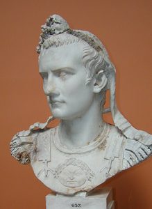 2 te versmallen caligula (2025 11 21 13 43 38 utc)