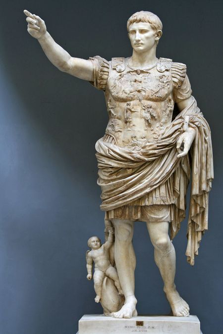 Man gooit marmeren bustes op de grond in Vaticaanse Musea en wordt meteen gearresteerd augustus prima porta 1