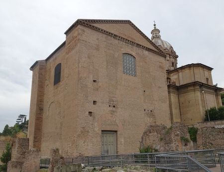 Een bezoek aan de Curia Iulia (I) curia 9