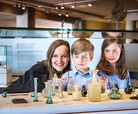 Kinderen ontdekken het verleden met prikkelende geurtocht in Gallo-Romeins Museum geurtocht grm