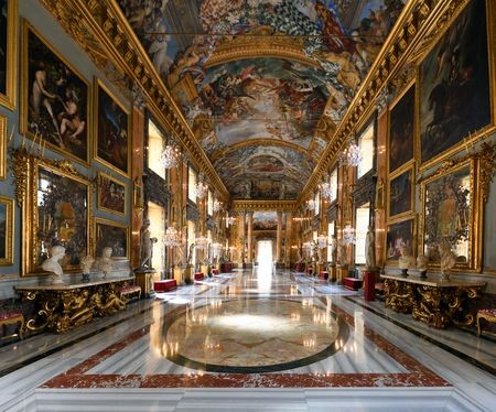 Valentino streamt internationale modeshow vanuit Palazzo Colonna img 13891 0