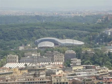 Voetballen boven een 2000 jaar oude necropolis img 13961 0