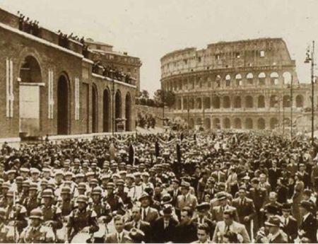 Vier toneelopvoeringen van Una giornata particolare parade1938